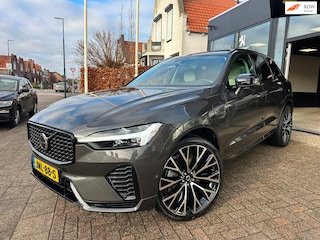 Volvo XC60 2.0 T6 Plug-in hybrid AWD Ultra Dark|Pano|H&K|22"