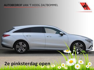 Mercedes-Benz CLA Shooting Brake 180 AUT7 Luxury Line LEDER SFEER CARPLAY TREKHAAK