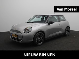 Mini Cooper E Essential 40.7 kWh | Apple Carplay & Android Auto | Climate control | Achteruitrijcamera met parkeersensoren rondom | Dode hoek detectie |