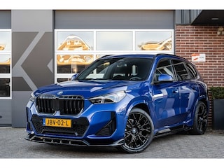 BMW X1 xDrive30e M Sport | Maxton | Trekhaak | Driving Ass. Plus | Comfort Access | Adaptief M onderstel | Sportstoelen | 20 Inch |