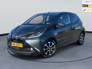 Toyota Aygo 1.0 VVT-i x-play|apple|camera|