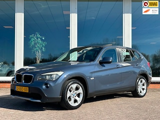 BMW X1 SDrive18i AUT. Executive - Panoramadak - Navi - PDC - LM