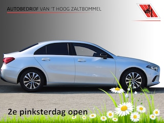 Mercedes-Benz A-klasse 200 AUT7 Business Solution NIGHT PAKKET WIDESCREEN TREKHAAK