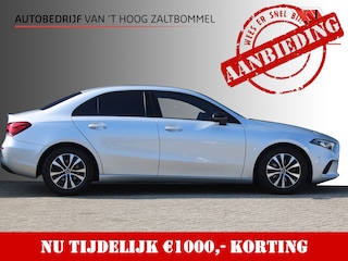 Mercedes-Benz A-klasse 200 AUT7 Business Solution NIGHT PAKKET WIDESCREEN TREKHAAK
