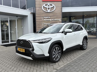 Toyota Corolla Cross Hybrid 200 Style STOELVERW BLIND-SPOT PARK-SENSOREN LM-VELGEN ELEK-ACHTERKLEP KEYLESS APPLE/ANDROID DRAADLOOS-LADEN AD-CRUISE DAB+ BLUETOOTH