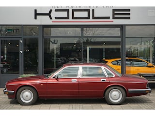 Daimler Double Six 6.0 V12 XJ81 Nederlandse auto