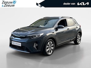 Kia Stonic 1.0 T-GDi MHEV DynamicPlusLine | Trehaak Afneembare Kogel + 13-Polige Stekker | Apple Carplay / Android Auto | Navigatiesysteem | Licht + Regensensor | Parkeersensoren + Camera Achter | Cruise Control | 16" Lichtmetalen Velgen