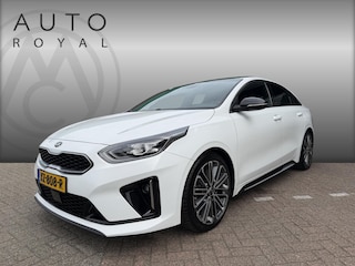 Kia ProCeed 1.4 T-GDI GT-PlusLine |PANORAMADAK | NAVIGATIE | SFEERVERLICHTING | STOEL/STUUR VERWARMING | DAB | ACHTERUIT RIJ CAMERA | DODE HOEK DETECTIE | APPLE CARPLAY | JBL GELUID INSTALATIE |