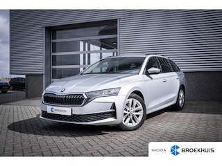 Skoda Octavia Combi 1.5 TSI MHEV Business Edition | Achteruitrijcamera | Lichtmetalen velgen meer-spaaks 17" | Volledig digitaal instrumentenpaneel