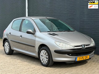 Peugeot 206 1.4 X-line 5drs APK AIRCO