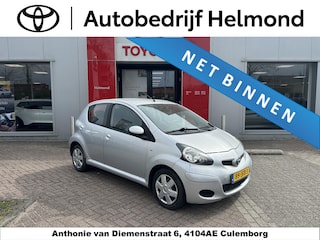Toyota Aygo 1.0-12V Comfort | Allweather banden | Airco | Perfecte eerste auto