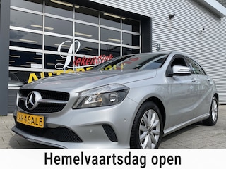 Mercedes-Benz A-klasse 180 BlueEFFICIENCY URBAN - Navigatie I Airco I PDC I LED I Sport interieur I Dealer onderhouden