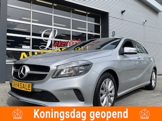 Mercedes-Benz A-klasse 180 BlueEFFICIENCY URBAN - Navigatie I Airco I PDC I LED I Sport interieur I Dealer onderhouden