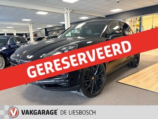 Porsche Cayenne 2.9 S / 444 pk / Pano / stoelen 14 voudig / Leder / Navigatie / Bose / camera / 22 inch