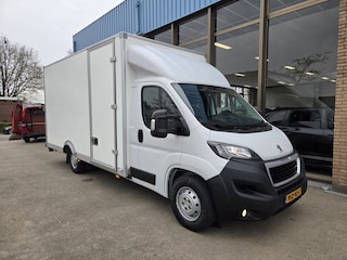 Peugeot Boxer 2.2 BlueHDi 140 PK Lowliner Laadklep / Oprijklep Lage instap Airco Cruisecontrol