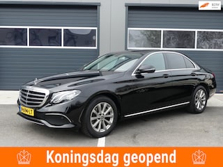 Mercedes-Benz E-klasse 200 d Automaat / Navigatie / Xenon / LED / Leder / Trekhaak / Unieke Km Stand / Dealer Onderhouden