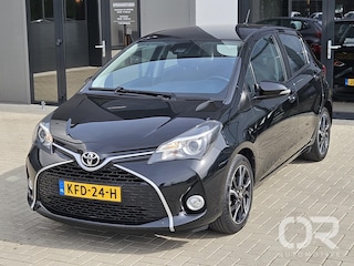 Toyota Yaris 1.3 VVT-i Lounge Camera Mistl LM16