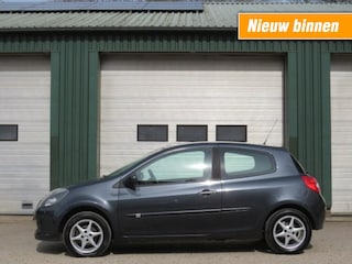 Renault Clio 1.6-16V Community