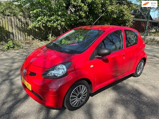 Toyota Aygo 1.0-12V 5drs airco (moet nagekeken worden)