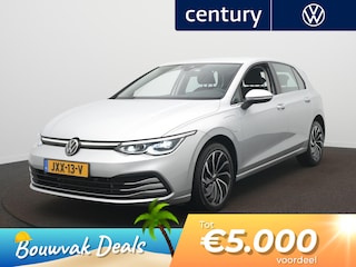 Volkswagen Golf 1.4 eHybrid Style DSG / Adaptive cruise / Navi / Achteruitrijcamera / Sfeerverlichting