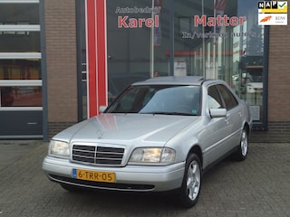 Mercedes-Benz C-klasse 200 D *TREKHAAK* *SCHUIFDAK* *APK T/M 11-12-2026*