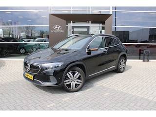 Mercedes-Benz EQA 250 67 kWh | Wegklapbare trekhaak | Panoramadak | | Achteruitrijcamera | Airco (automatisch) | Connected services