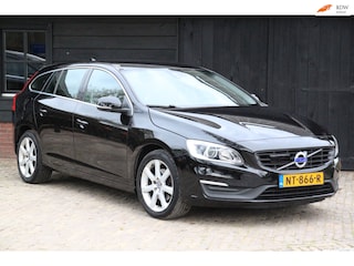 Volvo V60 1.5 T2 Nordic+ Xenon/parkeersensor/Navigatie/stoelverwarming/Apk 04-2027