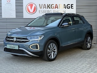 Volkswagen T-Roc 1.5 TSI Style PANO,NAV/CAM,MATRIX,TREKHAAK,KEYLESS