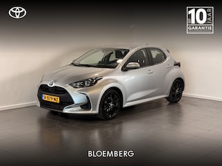 Toyota Yaris 1.5 Hybrid Active | Zwarte LM-velgen | Trekhaak afneembaar| Dealeronderhouden |
