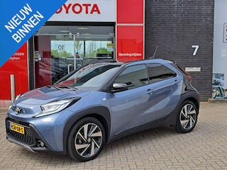 Toyota Aygo ENVY AUTOMAAT APPLE/ANDROID AUTO STOEL VERWARMING LM-VELGEN LED