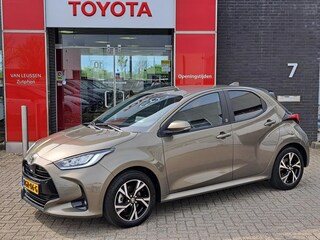 Toyota Yaris 1.5 HYBRID DYNAMIC KEYLESS LED-PAKKET STOEL/STUURVERWARMING DRAADLOOS-LADEN-TEL