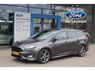 Ford Focus Wagon 1.5 150PK ST-LINE 18"LM-VELGEN PRIVACY-GLASS TREKHAAK PARK-SENSOREN CLIMA CRUISE 1500KG-TREKGEWICHT!