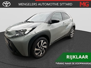 Toyota Aygo 1.0 VVT-i S-CVT first Bi tone | 4 seizoen | Rijklaar