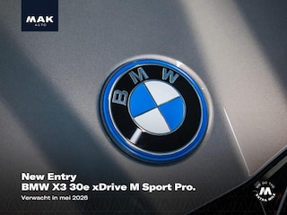 BMW X3 30e xDrive M Sport Pro, pano, 21", tr.haak, H/K, HUD, 360° camera, keyless, shadow line