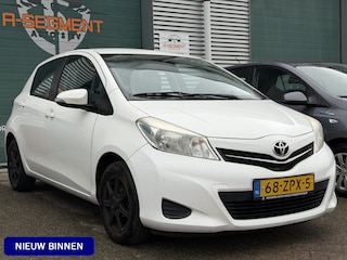 Toyota Yaris 1.0 VVT-i Aspiration / Camera / Nap / 5-drs / lichtmetalen Velgen