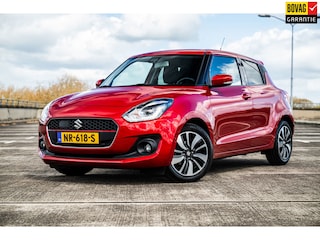 Suzuki Swift 1.0 Stijl Smart Hybrid | Airco/Clima | Adaptive Cruise Control | Achteruitrijcamera | LM Velgen | Navigatie |