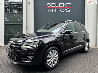Volkswagen Tiguan 1.4 TSI Sport & Style 122 Pk Pano/Xenon/Led/Navi/Cruise/Airco/Stoelverwarming/Alcantara/Park Assist/Apk 01-2027