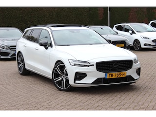 Volvo V60 2.0 T5 R-Design / Trekhaak / Panoramadak / Camera / Leder / Harman Kardon / 20'' / Keyless / CarPlay / Stuurverwarming / Stoelverwarming 4x / DAB / Dodehoek / Cruise Control