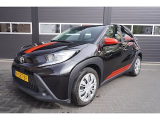 Toyota Aygo 1.0 VVT-i MT Play Airco/Cruise/Carplay/Achteruitrijcamera/Rijstrooksensor