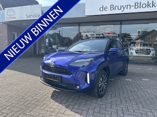 Toyota Yaris Cross 1.5 Hybrid 130 Dynamic + Comfort Pack dodehoekdetectie / stoelverwarming / stuurwielverwarming / parkeersensoren voor + achter / Navigatie / Apple Carplay / Android Auto / parkeercamera / 10 jaar Toyota garantie / rijklaarprijs incl. Toyota Pechhulppas