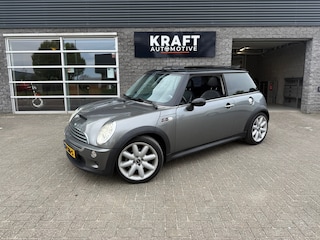 Mini Mini 1.6 | PANO | Airco | Stoelverwarming | Leder | Nieuwe APK |
