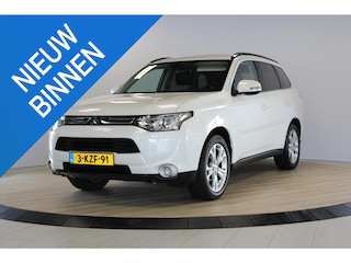 Mitsubishi Outlander 2.0 Instyle 4WD | Schuif- kanteldak | Leer