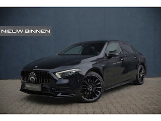 Mercedes-Benz A-klasse 200 Business Solution AMG | Stoelverwarming | Camera | Keyless | Apple Carplay | Navigatie | Parkeersensoren | LED | BTW |