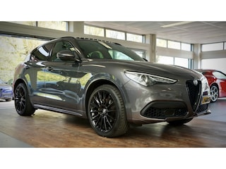 Alfa Romeo Stelvio 2.0 T AWD Veloce 21 inch | Pano | Leder dash | Trekhaak |