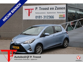 Toyota Yaris 1.5 Hybrid Achteruitrijcamera/Lane assist/Cruise control/Navigatie/Bluetooth/Licht metalen velgen