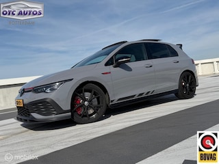 Volkswagen Golf 2.0 TSI GTI CLUBSPORT - CUSTOM STUUR - MAXTON - AUTOMATISCHE KLEPPEN -PANO - HARMAN KARDON -