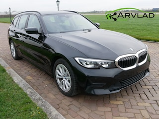 BMW 3-serie Touring 316d Business Edition AUT. CLIMA LEATHER ** 12599 NETTO **