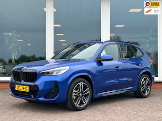 BMW X1 SDrive20i AUT. M-Sport - UNIEK - 29 KM - NIEUWE BMW !!!!