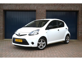 Toyota Aygo 1.0 VVT-i Now | Airco | 1e eigenaar | 5-deurs | Lichtmetalen velgen | Afstandsbediening