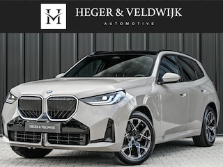 BMW X3 30e xDrive M-sport | Panorama dak | Head-Up | Camera | Comfort access | Ambiance interieur | Trekhaak |